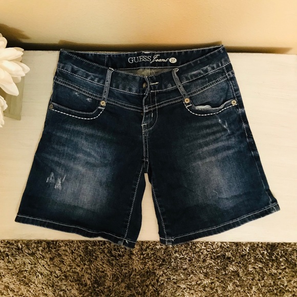 GUESS Denim Short! - Picture 2 of 5